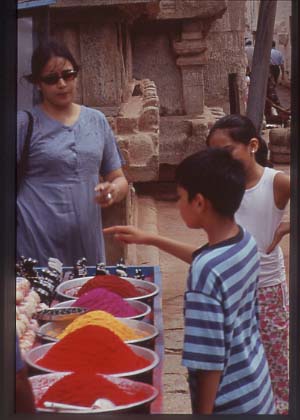 India_hampi_people20