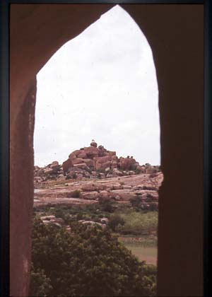 India_hampi_ruins10