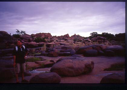 India_hampi_ruins16