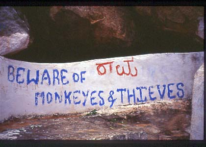 India_hampi_ruins21