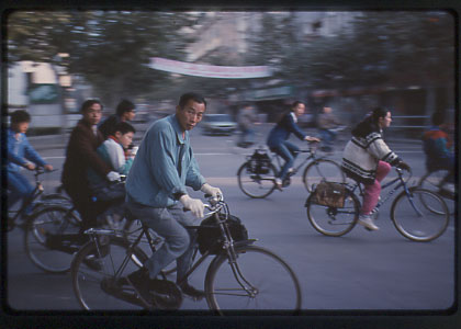 trav_china_sha_bikes01_wglo.jpg